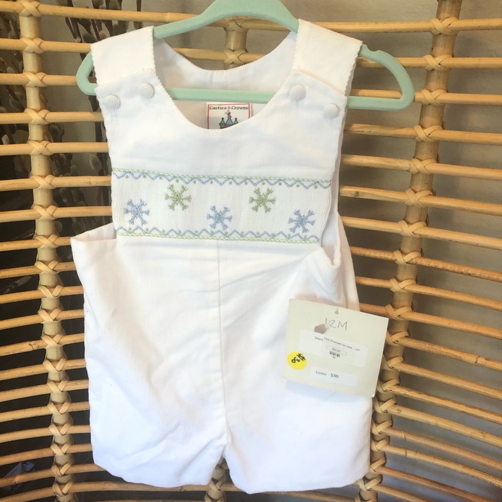 NWT Smocked Snowflake Jon Jon - 12 Month